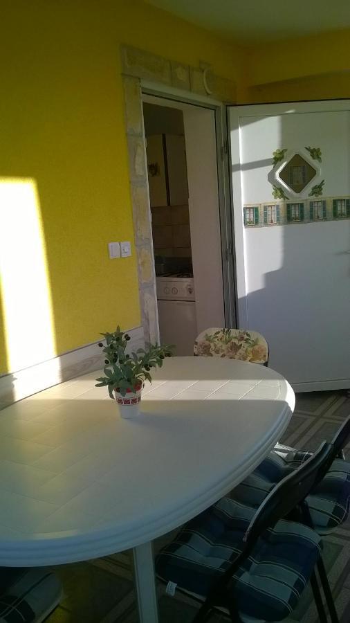 Apartmani Jakovljevic Murter Exterior photo